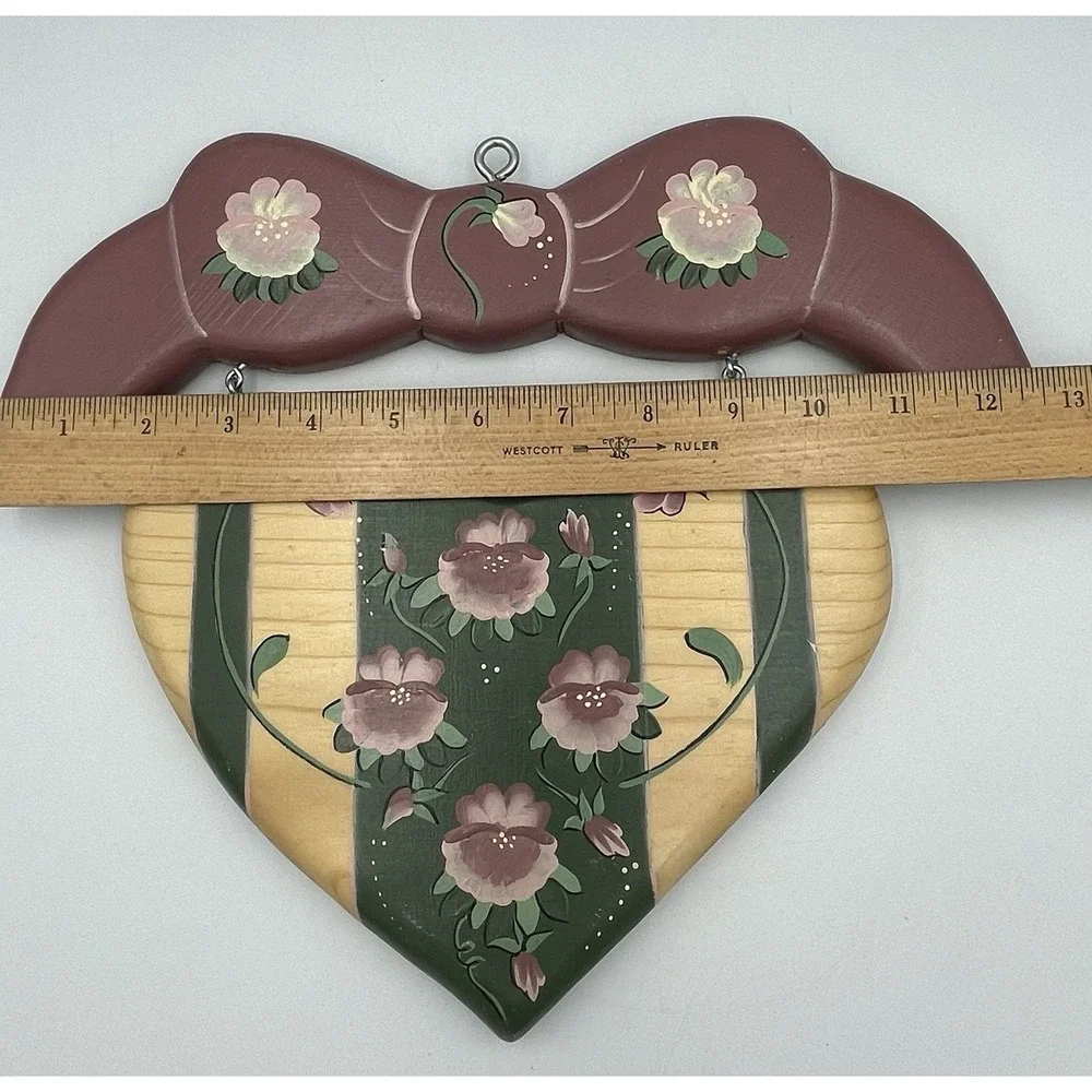 Vtg Hand Painted Wood Heart Sign Country Cottage Floral Tole Paint Wall Hanging